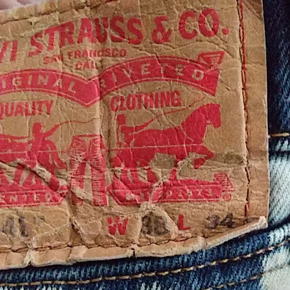 levis - Picture 4 of 5